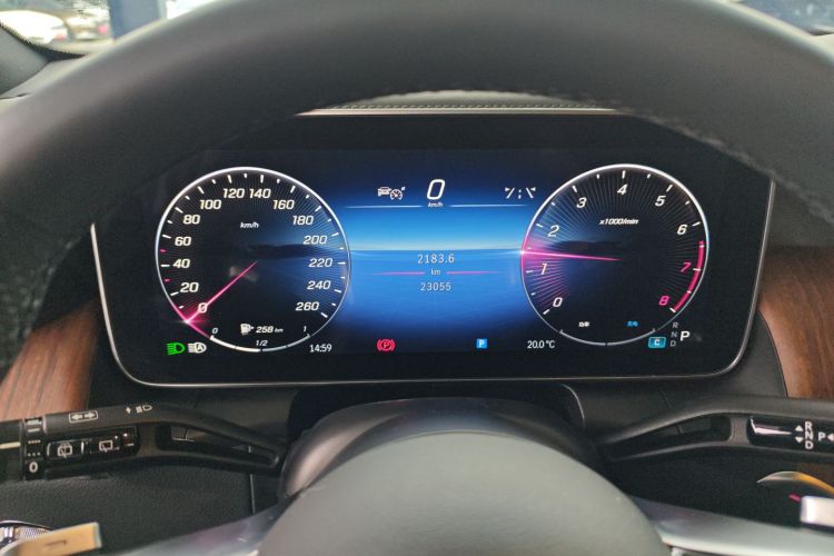 奔驰GLC 2023款 GLC 300 L 4MATIC 动感型 5座局部细节14