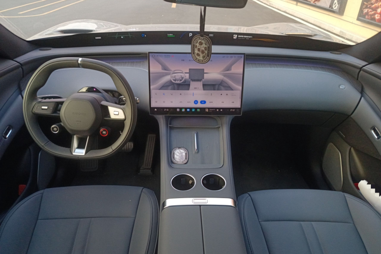 小米汽车 小米YU7 2025款 超长续航四驱Pro版中控内饰12