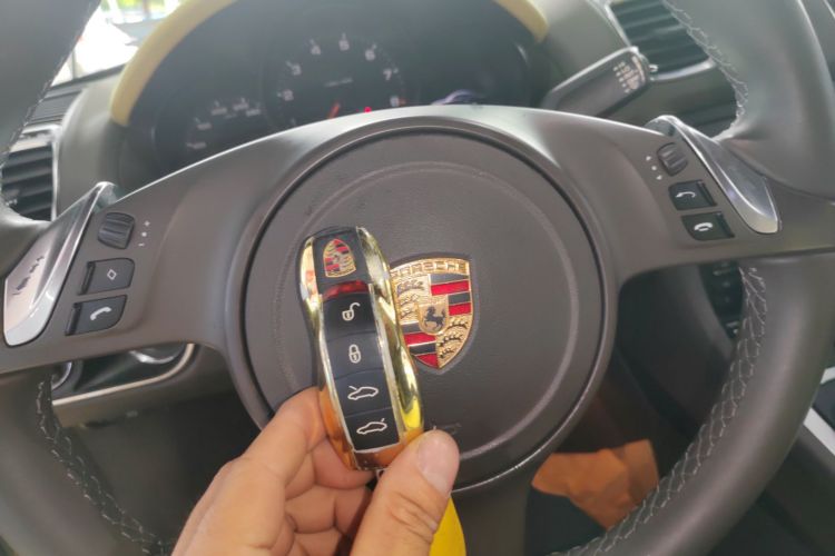 保时捷 2013款 Cayman 2.7L中控内饰11