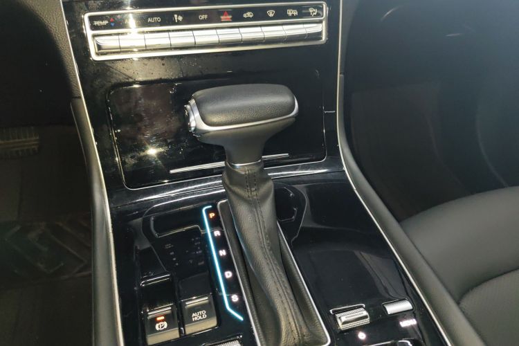 广汽传祺 传祺GS4 PLUS 2022款 390T 自动星系版中控内饰18