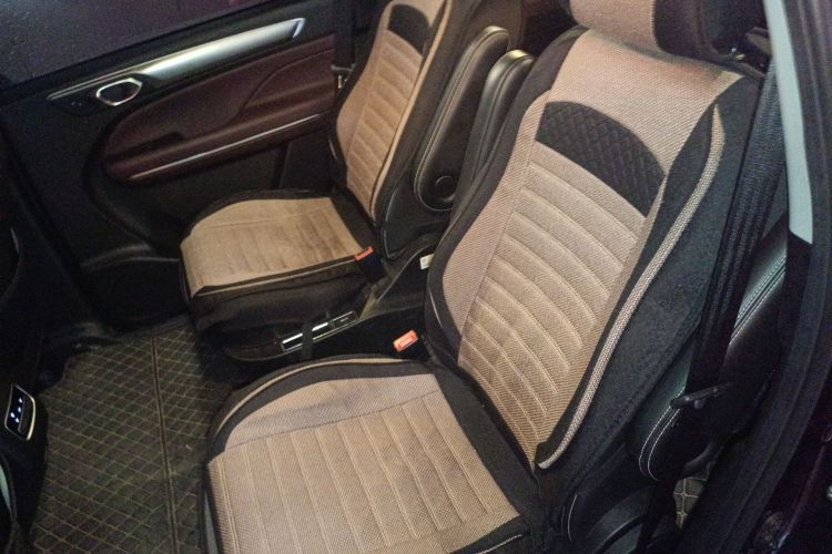 广汽传祺 传祺M6 2023款 PRO 270T DCT尊享版中控内饰7004