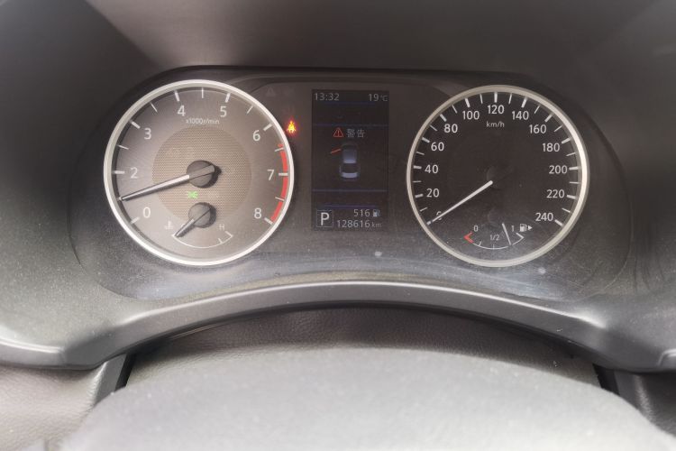 日产 轩逸 2020款 1.6L XL CVT悦享版中控内饰15