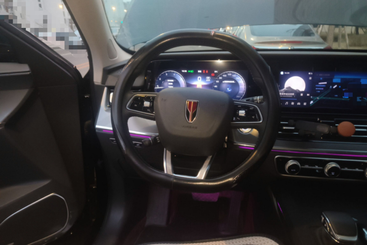 红旗HS5 2023款 2.0T 四驱旗享Pro版中控内饰13