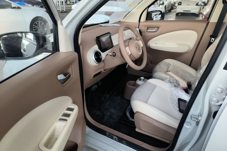 五菱汽车 宏光MINIEV 2025款 四门版 进阶款中控内饰20