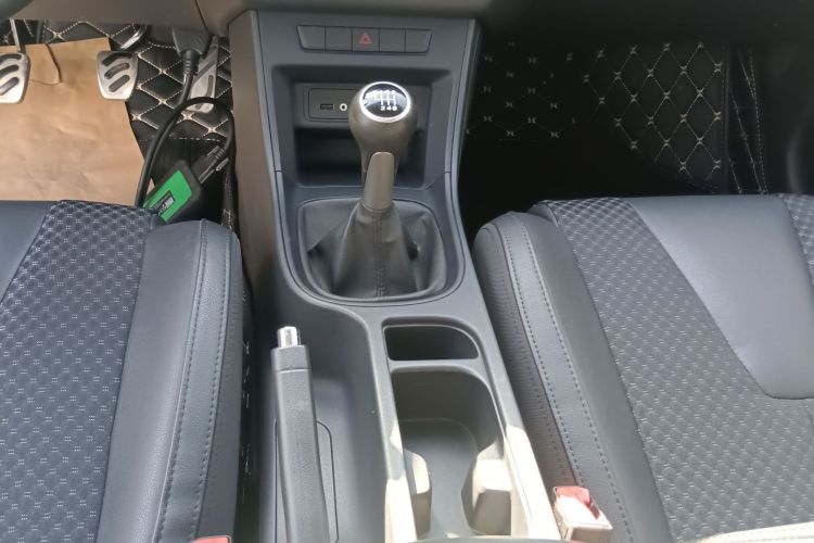 名爵 锐行 2015款 1.5T 手动精英版局部细节18