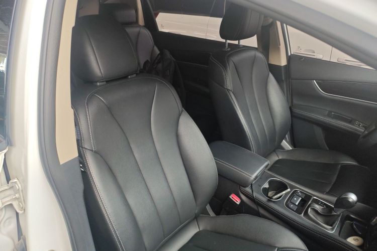 比亚迪 宋MAX 2018款 1.5T 自动智联豪华型 6座局部细节41