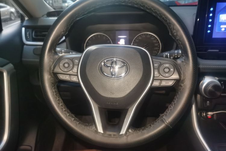 丰田 RAV4荣放 2022款 2.0L CVT两驱都市版中控内饰13