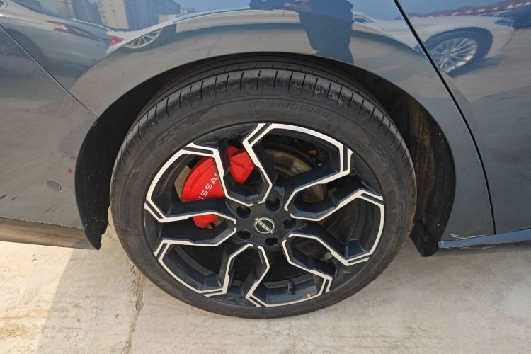 日产N7 2025款 625 Max车身外观6008