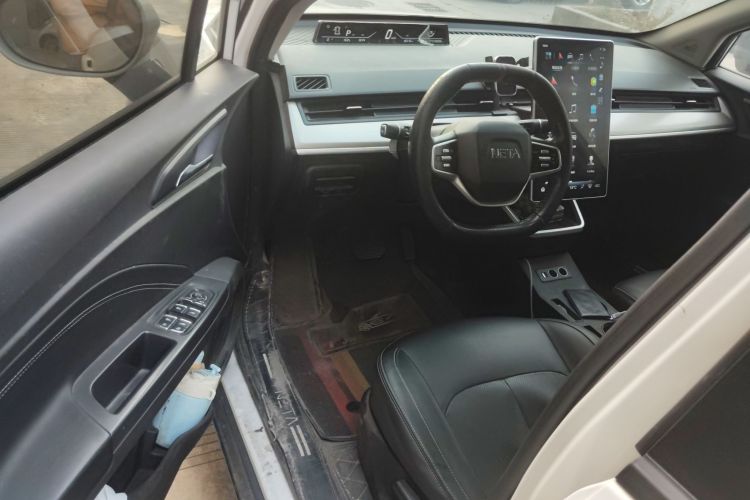 哪吒汽车 哪吒V 2021款 长续航娱乐版升级型中控内饰7003