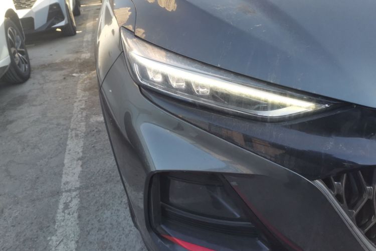 长安欧尚X7 PLUS 2022款 1.5T 蓝鲸版自动尊贵型车身外观8