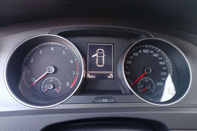 大众 高尔夫 2016款 230TSI 自动舒适型中控内饰14