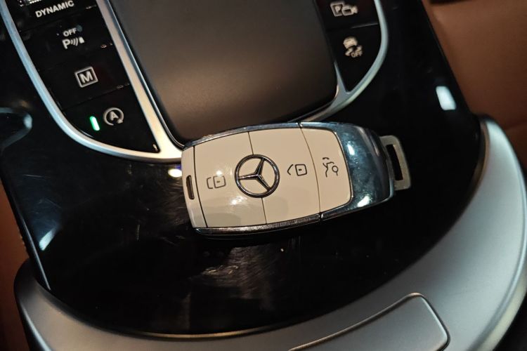 奔驰GLC轿跑 2020款 GLC 260 4MATIC 轿跑SUV中控内饰11