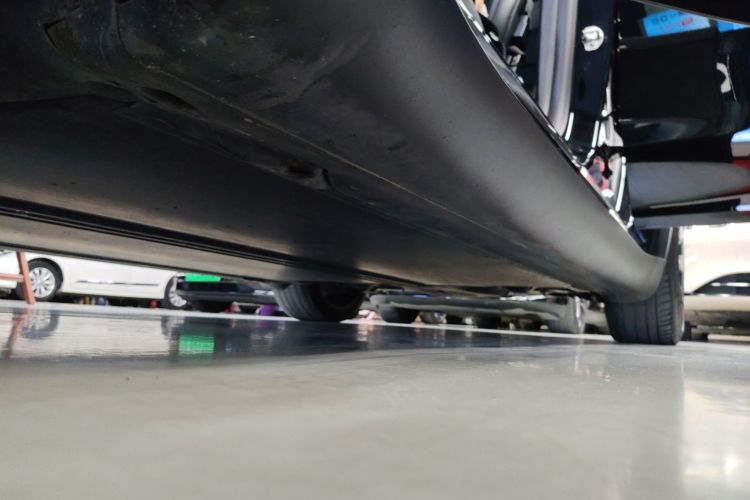 特斯拉 Model Y 2022款 长续航全轮驱动版局部细节9002