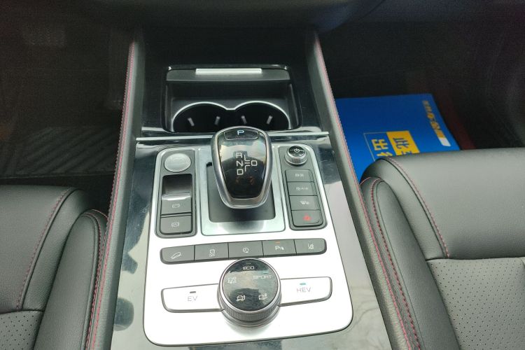 比亚迪 唐新能源 2018款 DM 2.0T 全时四驱智联创享型 7座 国V局部细节18