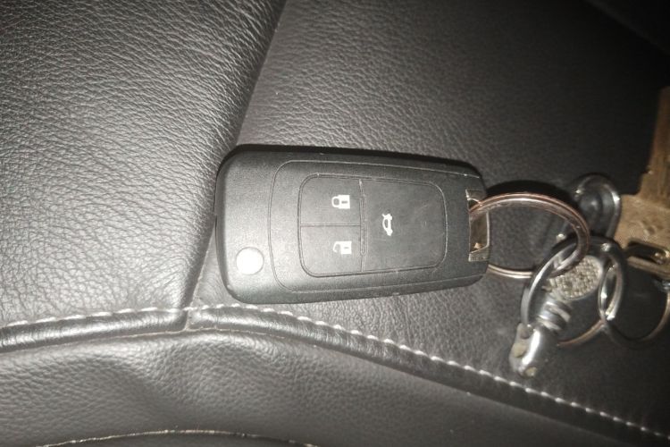 别克 英朗 2017款 15N 自动豪华型中控内饰11