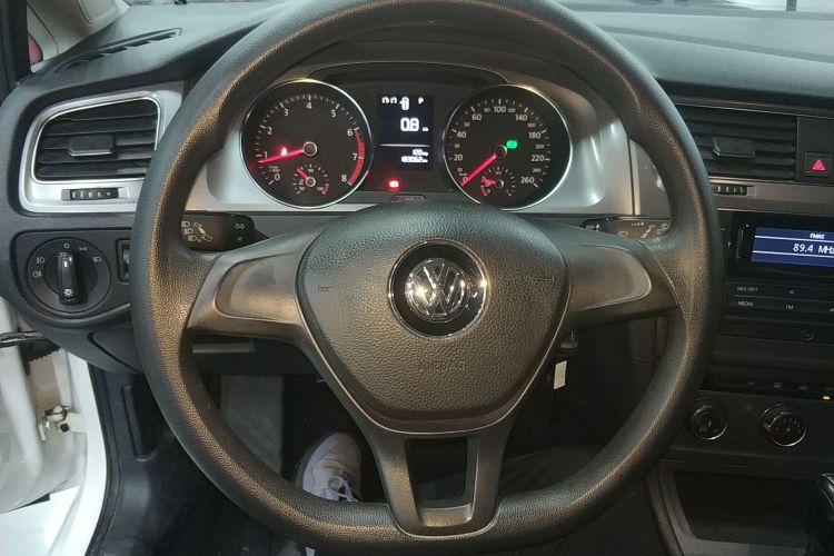 大众 高尔夫 2015款 1.6L 自动时尚型中控内饰13