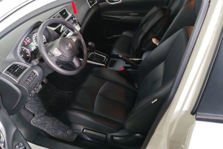 日产 轩逸 2022款 经典 1.6XL CVT豪华版中控内饰19