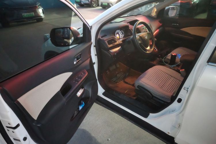 本田CR-V 2016款 2.0L 两驱经典版中控内饰7003