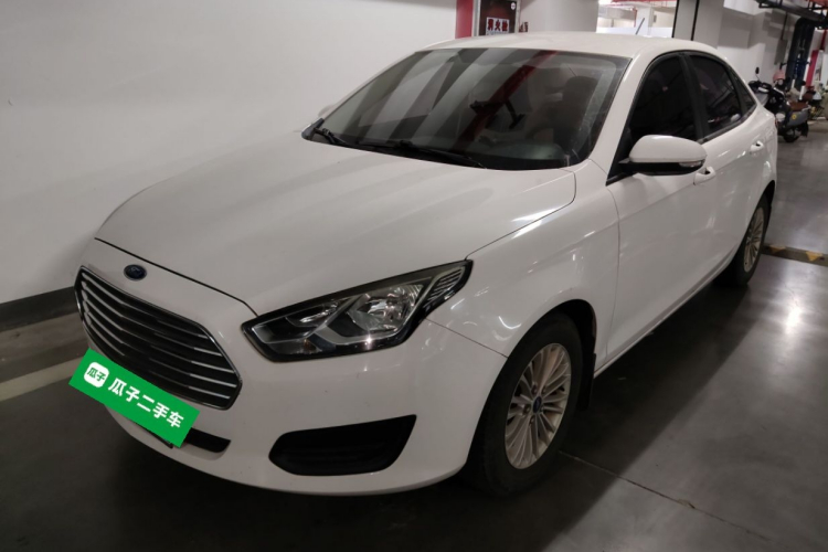 福特 福睿斯 2017款 改款 1.5L 手动舒适型车身外观4