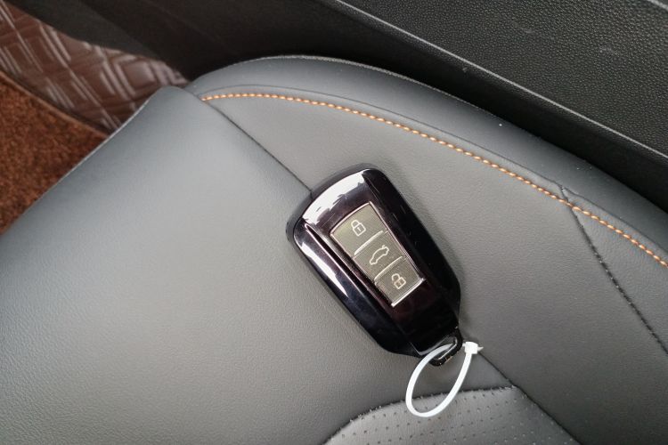 东风风神 奕炫 2025款 1.5L 自动豪华型中控内饰11