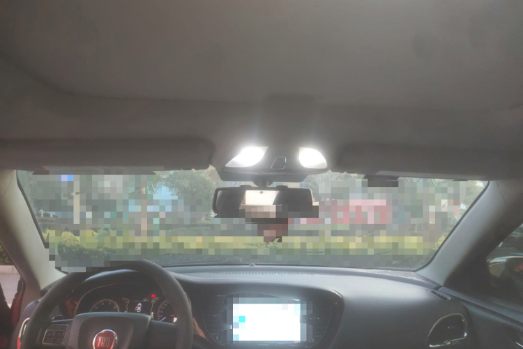 菲亚特 致悦 2014款 1.4T 自动运动版局部细节22