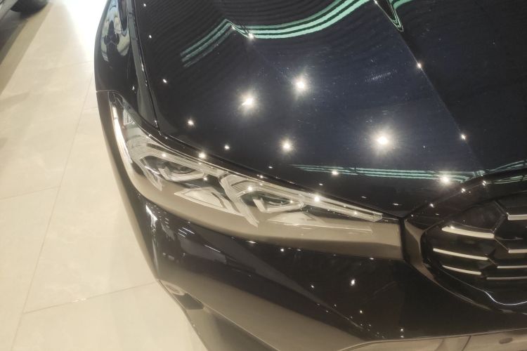 宝马3系 2024款 325Li M运动曜夜套装车身外观8