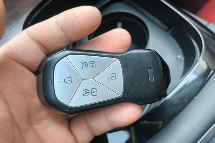 小鹏P7 2022款 625E中控内饰11