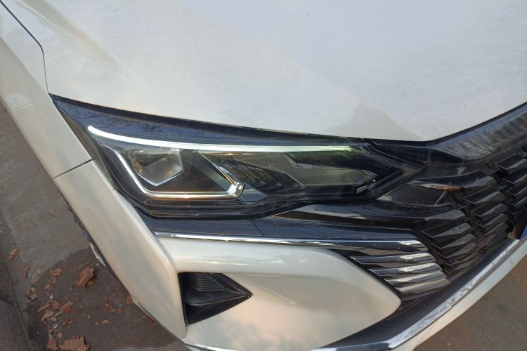 东风风神 奕炫MAX 2021款 1.5T 超能型爸版车身外观8