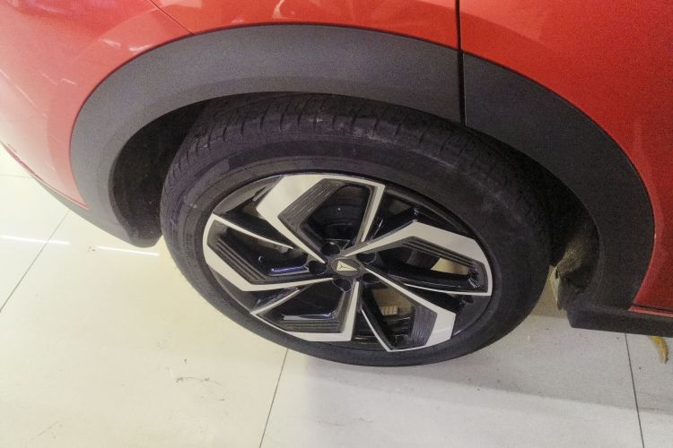 深蓝汽车 深蓝S07 2024款 520Max 乾崑智驾ADS SE纯电版车身外观6008