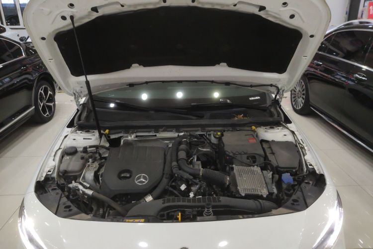 奔驰A级 2024款 改款 A 200 L 时尚型机舱底盘24