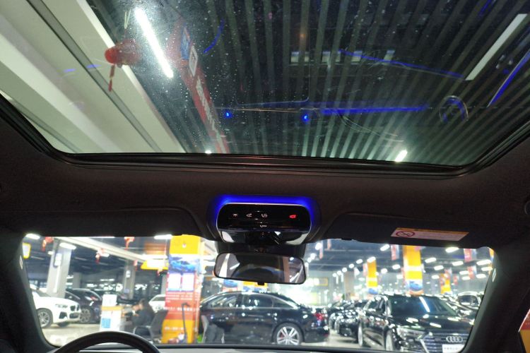 奔驰C级 2024款 改款 C 260 L中控内饰22