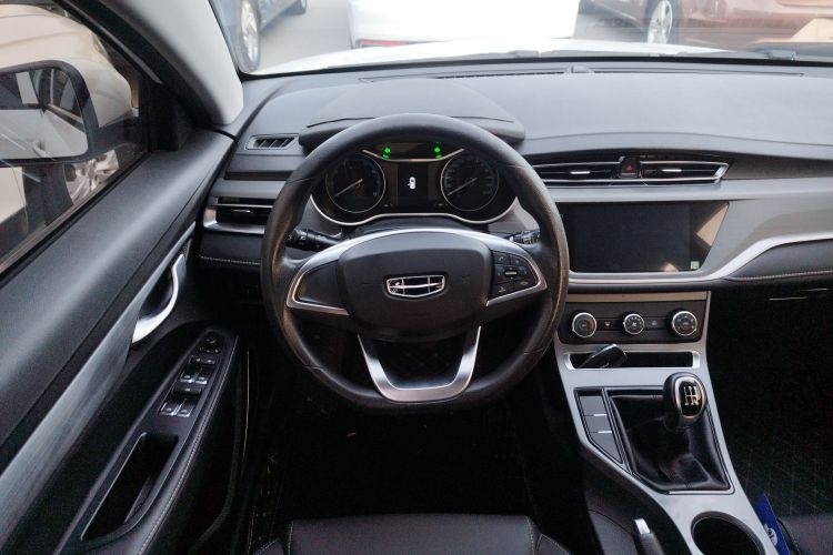 吉利汽车 帝豪 2021款 UP 1.5L 手动舒适型中控内饰13