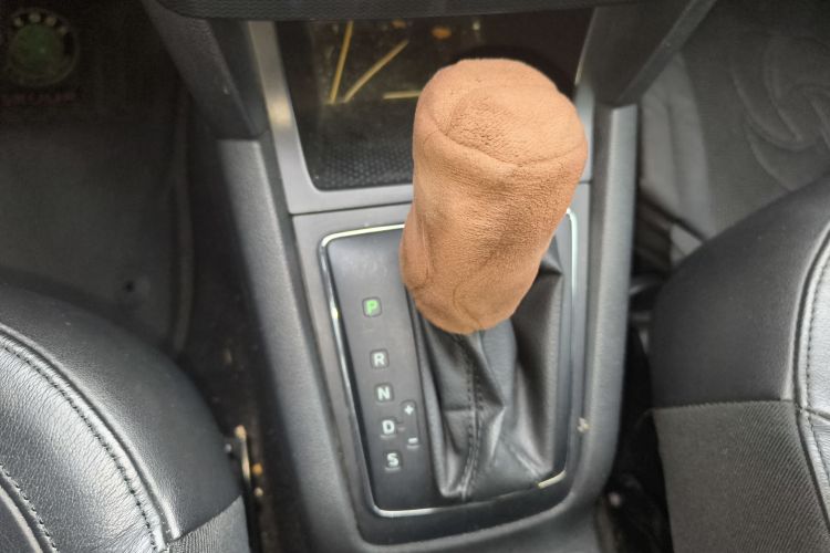 斯柯达 Yeti 2014款 1.4TSI DSG魅影版中控内饰18