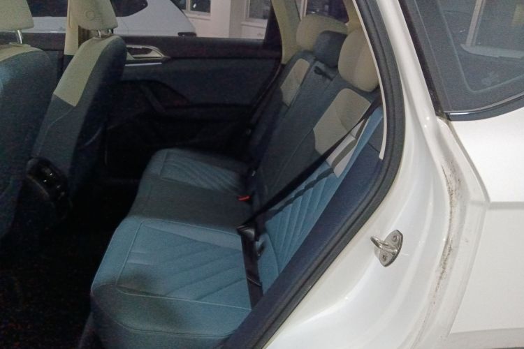 大众 途岳 2024款 300TSI 两驱月尊版中控内饰21