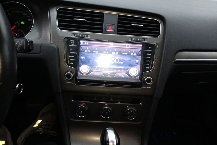 大众 高尔夫 2015款 1.6L 自动舒适型中控内饰16