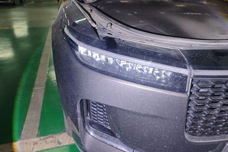 理想汽车 理想ONE 2021款 增程6座版车身外观8