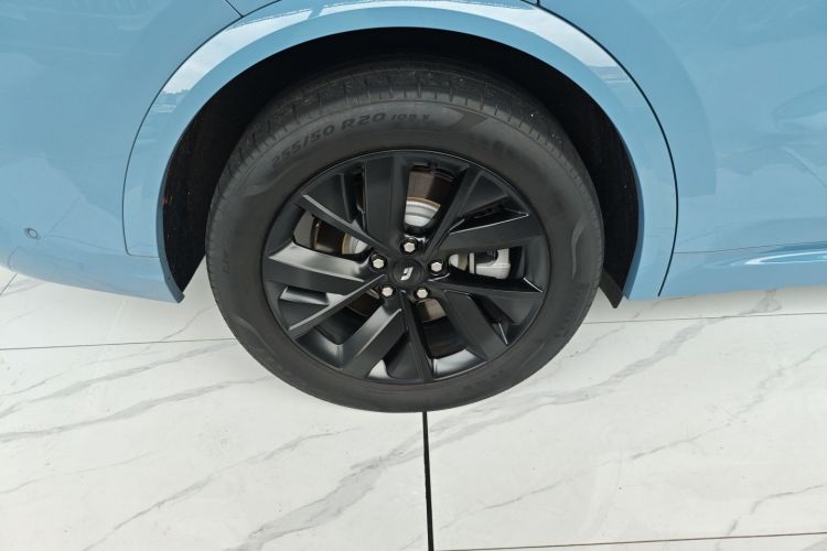 理想汽车 理想L8 2023款 Pro车身外观6008