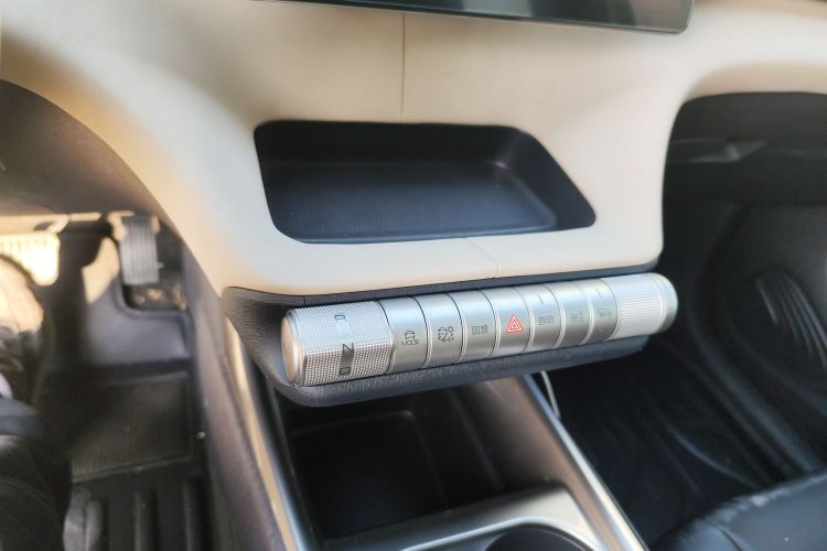 比亚迪 海豚 2023款 420km 时尚版中控内饰18