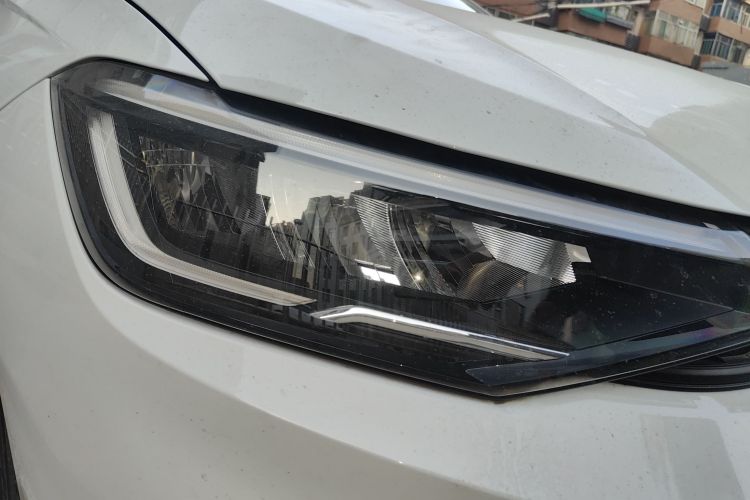 大众 朗逸 2023款 新锐 1.5L 自动新逸版车身外观8