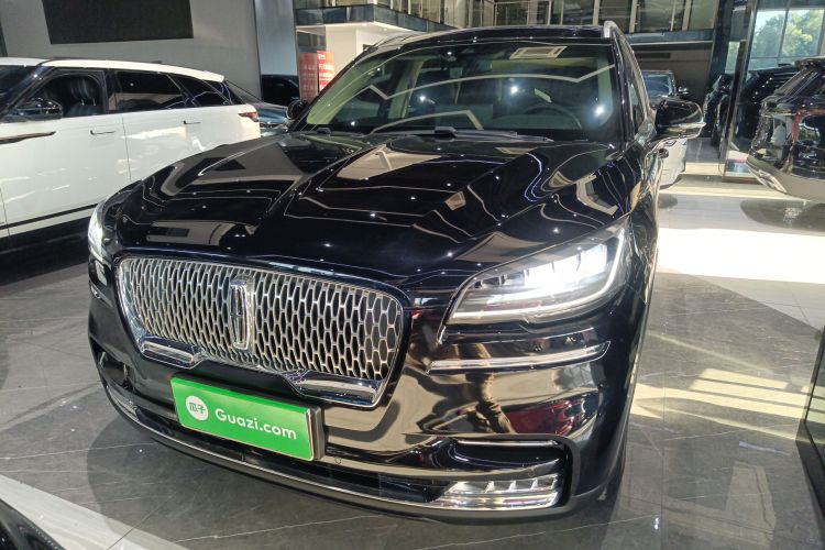 林肯 飞行家 2023款 3.0T V6 四驱尊享巡航版 六座车身外观2