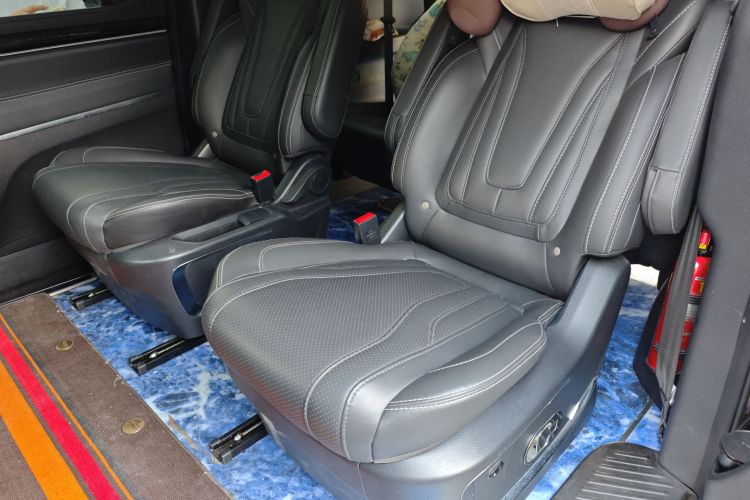 上汽大通MAXUS 大通G20 2021款 改款 PLUS 2.0T 汽油自动豪华版中控内饰7004