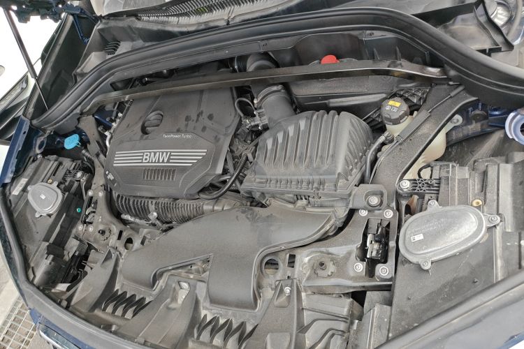 宝马X1 2020款 xDrive25Li 尊享型机舱底盘24