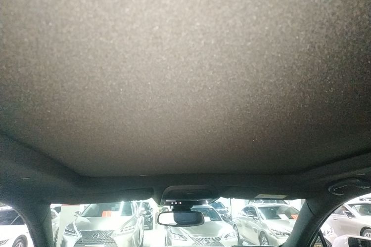 凯迪拉克XT5 2016款 28T 四驱领先型中控内饰22