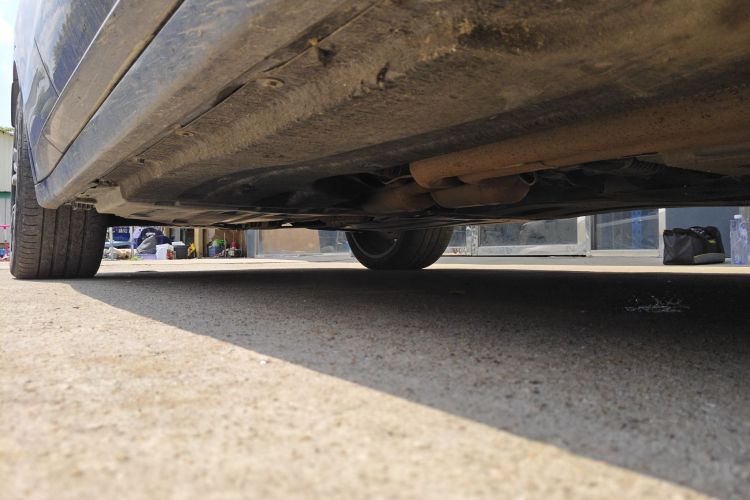 宝马X3 M 2019款 X3 M雷霆版机舱底盘29