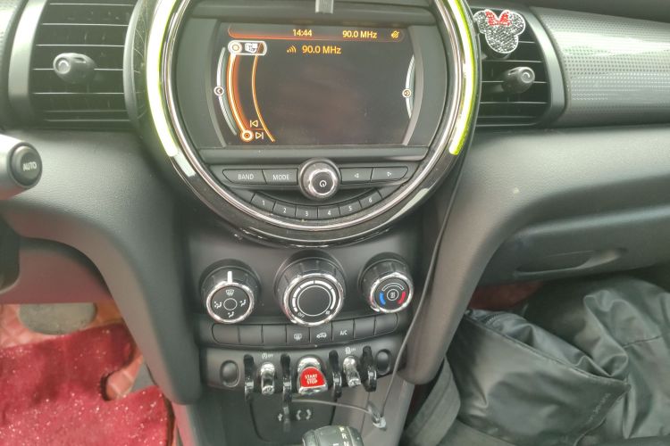 MINI 2016款 1.5T COOPER 五门版中控内饰16