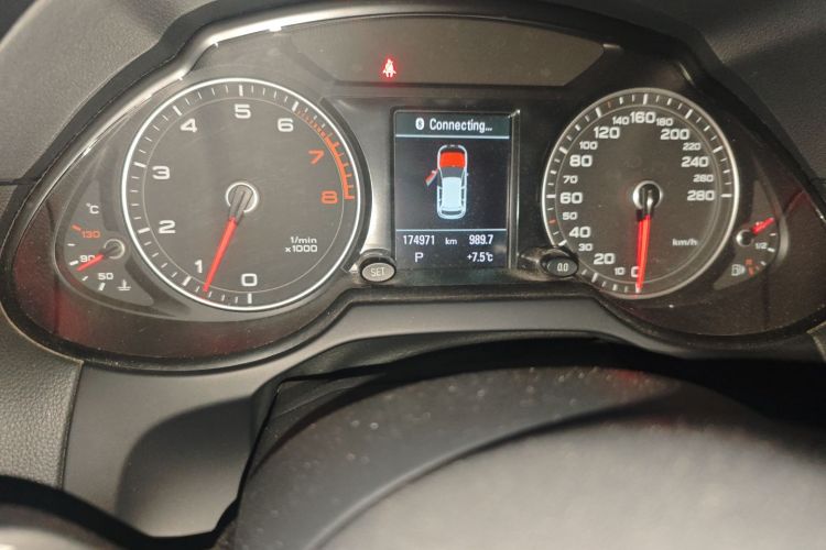 奥迪Q5 2013款 40 TFSI 舒适型中控内饰15