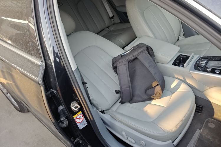 奥迪A6L 2014款 30 FSI 技术型局部细节41