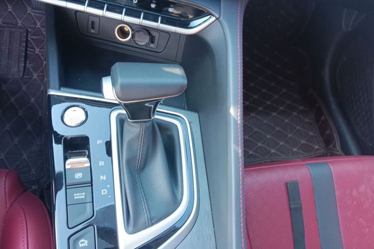 长安 逸动 2021款 PLUS 蓝鲸NE 1.4T GDI DCT旗舰型中控内饰18