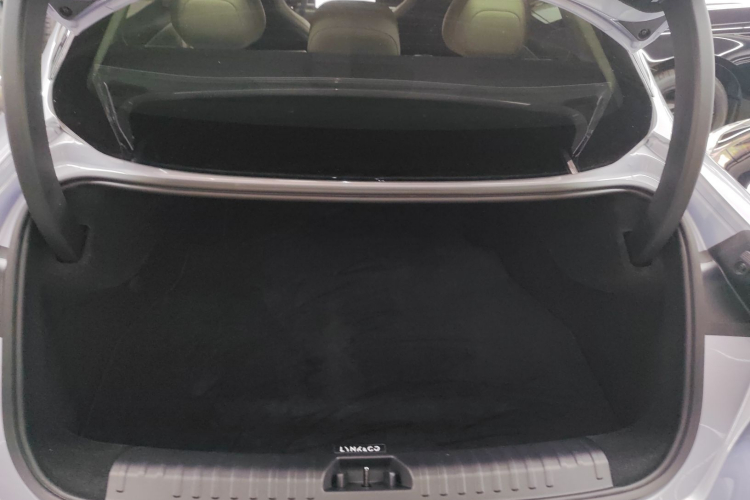 领克07 2024款 EM-P 126长续航智驾Ultra机舱底盘23