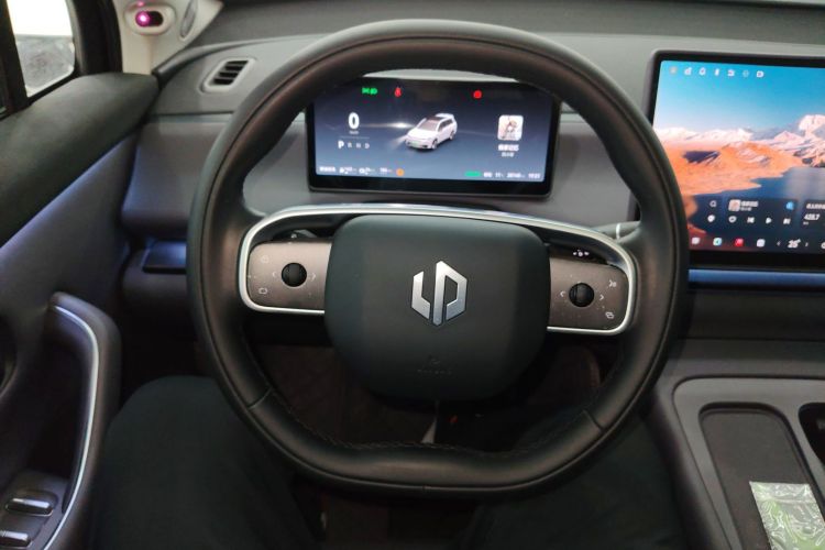 零跑汽车 零跑C16 2024款 增程 200尊享版中控内饰13